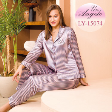 Women's luxury satin pajamas