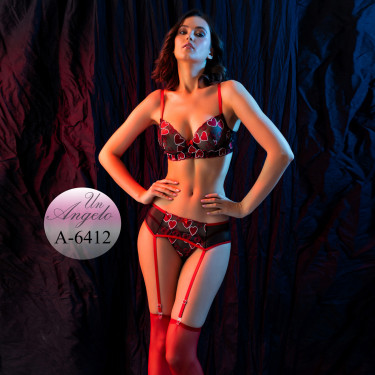Секси дантелен babydoll комплект сутиен с жартиери и прашки