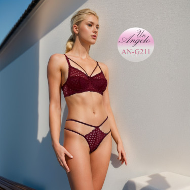 Lace bustier and thong set