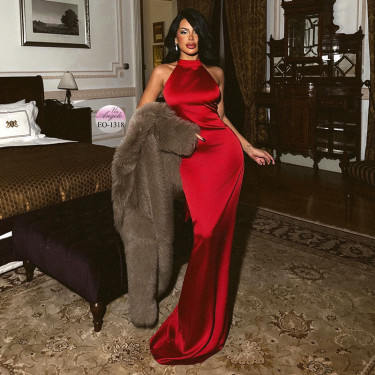"Crimson Goddess" Dress: Red Satin and Bare Back | Un Angelo