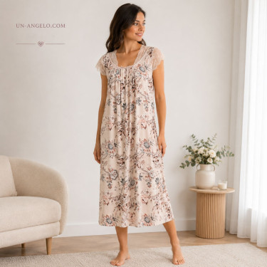 Maxi nightgown made of viscose with floral pattern, loose cut and lace