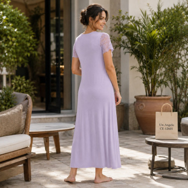 Light purple maxi nightgown Caroline 7/8 made of viscose and fine lace