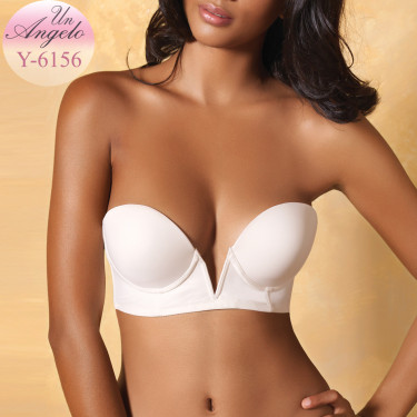 Lifting bra with a deep...